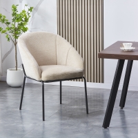 Chaise en tissu beige pieds en métal noir