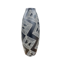 Vase ethnique en polyrésine noir et blanc H43 cm